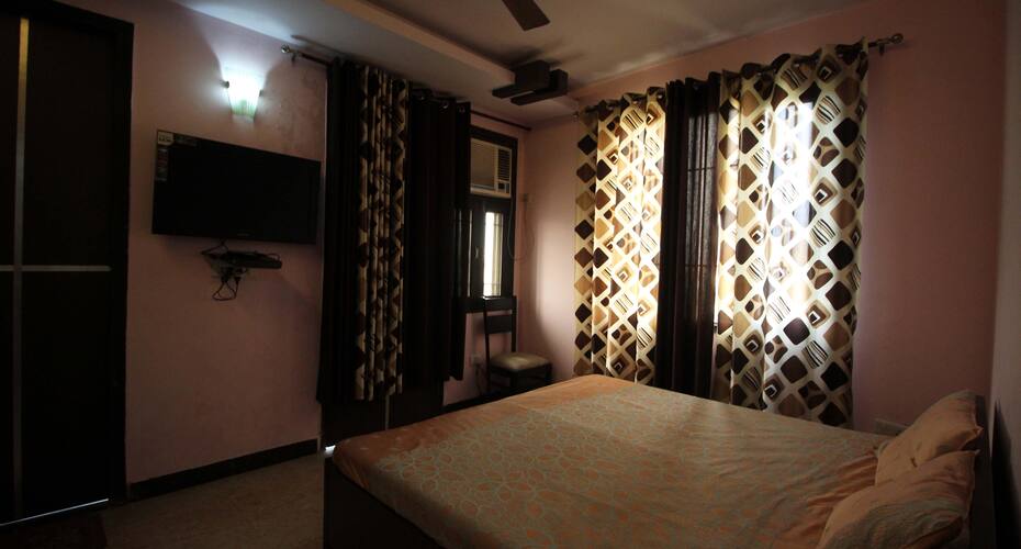 Hello Namaste India Service Apartment I, New Delhi 5